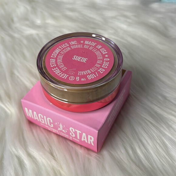 Jeffree Star Suede Magic Star Setting Powder - Picture 3 of 5